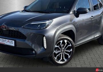 Toyota Yaris Cross 12.415 km 25.470 &euro; Rödermark 63322