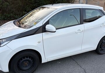 Toyota Aygo (X) 78.550 km 6.590 &euro; Dreieich 63303