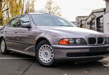 BMW 520 122.350 km 4.800 &euro; Frankfurt 60529