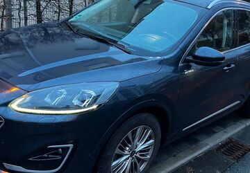 Ford Kuga 58.500 km 18.900 &euro; Frankfurt 60598