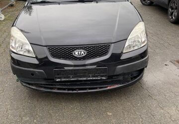 Kia Rio 200.000 km 900 &euro; Rimbach 64668