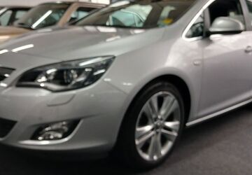 Opel Astra 63.500 km 10.900 &euro; Rüsselsheim 65428