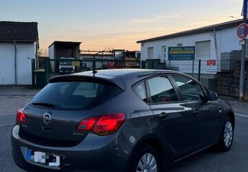 Opel Astra 188.000 km 4.100 &euro; Rüsselsheim 65428