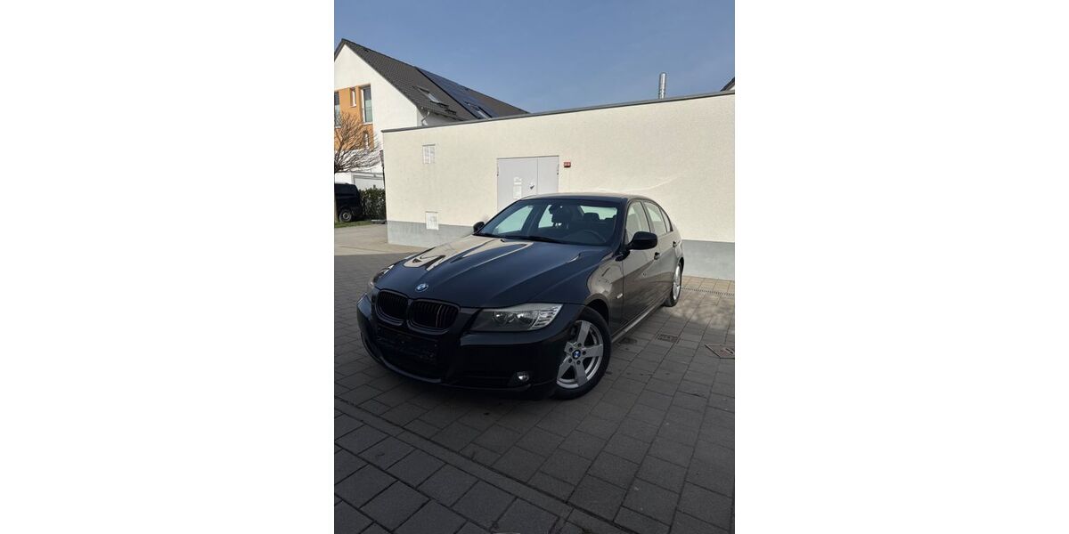 BMW 318 177.000 km 5.999 &euro; Frankfurt am Main 60437
