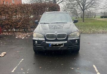 BMW X5 246.000 km 9.000 &euro; Offenbach am Main 63075