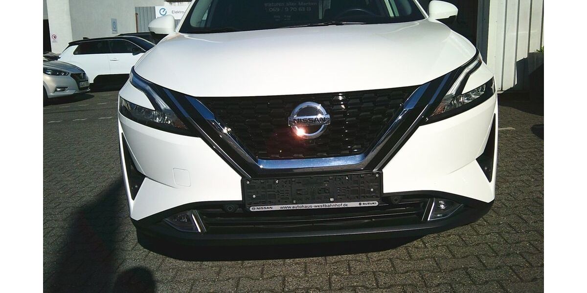 Nissan Qashqai 30.120 km 22.490 &euro; Frankfurt 60486