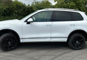 VW Touareg 289.500 km 13.700 &euro; Rüsselsheim 65428