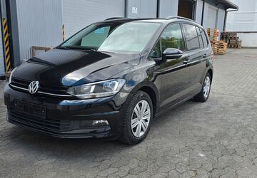VW Touran 285.573 km 9.508 &euro; Darmstadt 64293