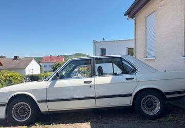 BMW 518 277.586 km 4.950 &euro; Darmstadt 64291