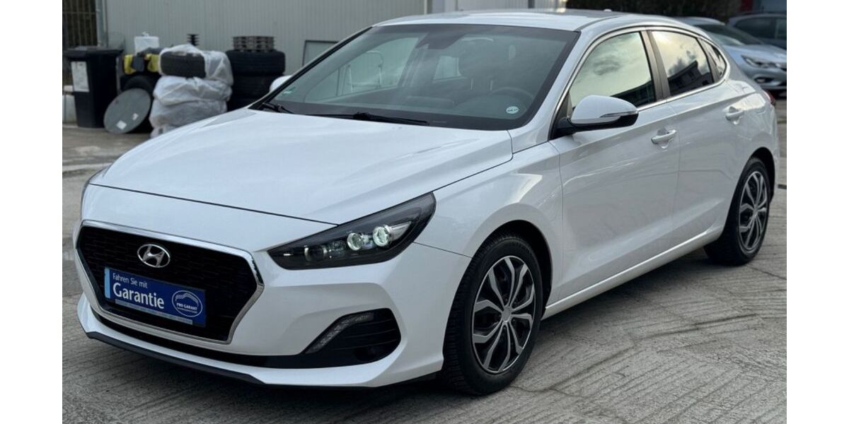 Hyundai i30 83.000 km 12.999 &euro; Frankfurt am Main 60386
