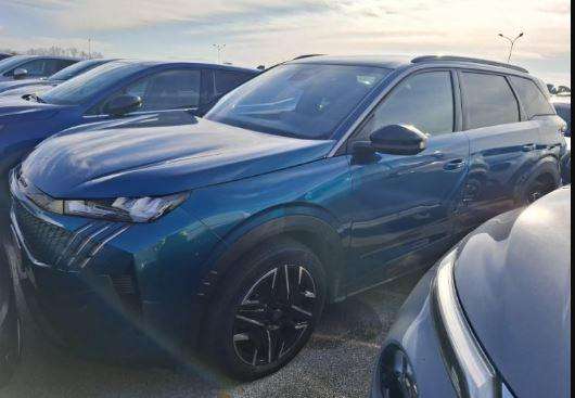 Peugeot 5008 26.650 km 24.780 &euro; Rüsselsheim 65428