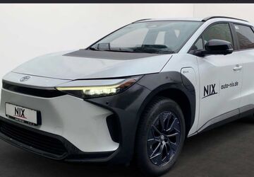 Toyota bZ4X 4.000 km 36.750 &euro; Frankfurt 60314