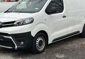 Toyota Proace (Verso) 184.000 km 10.490 &euro; Darmstadt 64293