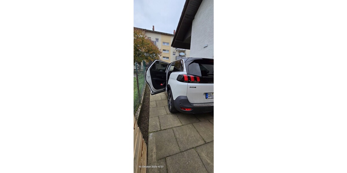 Peugeot 5008 49.500 km 27.900 &euro; Griesheim 64347