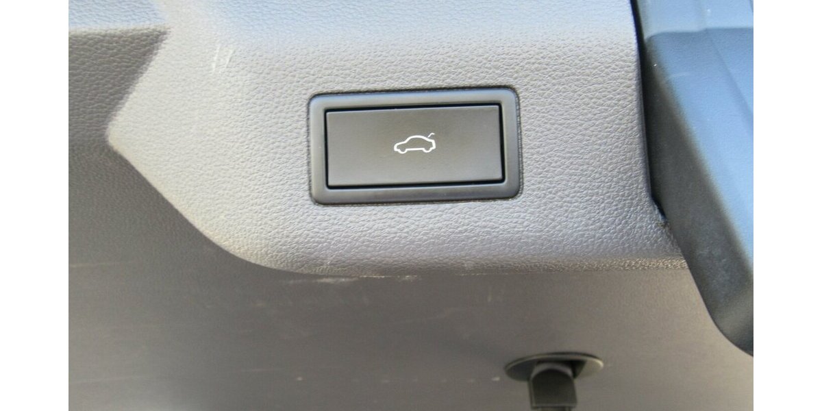 VW T7 Multivan Style eHybrid lang 93.000 km 48.990 &euro; Gernsheim 64579