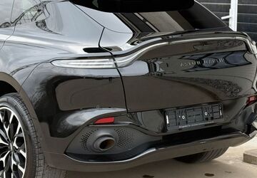 Aston Martin DBX 18.400 km 132.900 &euro; Kelsterbach 65451