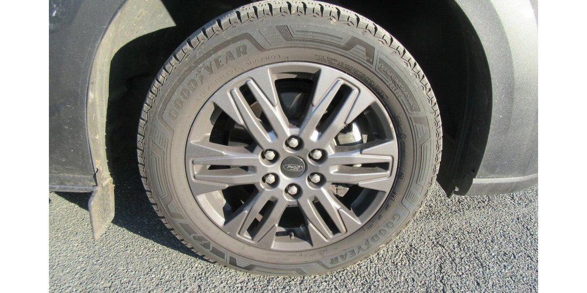 Ford Tourneo Custom 320 L2 Tourneo Titanium FWD Autom. 22.000 km 44.950 &euro; Gernsheim 64579