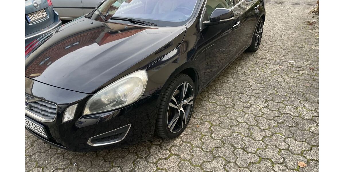Volvo S60 293.000 km 5.300 &euro; Offenbach am Main 63069