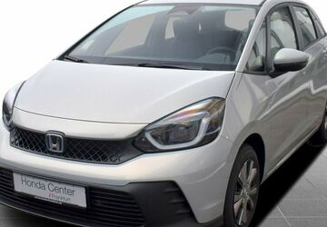 Honda Jazz 5.121 km 24.790 &euro; Frankfurt am Main 60314
