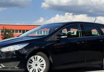 Ford Focus 83.883 km 12.900 &euro; Dietzenbach 63128