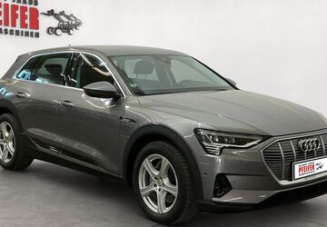 Audi e-tron 97.323 km 24.800 &euro; FÜRTH ( HESSEN ) 64658
