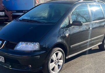 Seat Alhambra 200.700 km 3.000 &euro; Offenbach 63069
