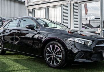 Mercedes-Benz A 180 93.400 km 22.850 &euro; Rüsselsheim 65428