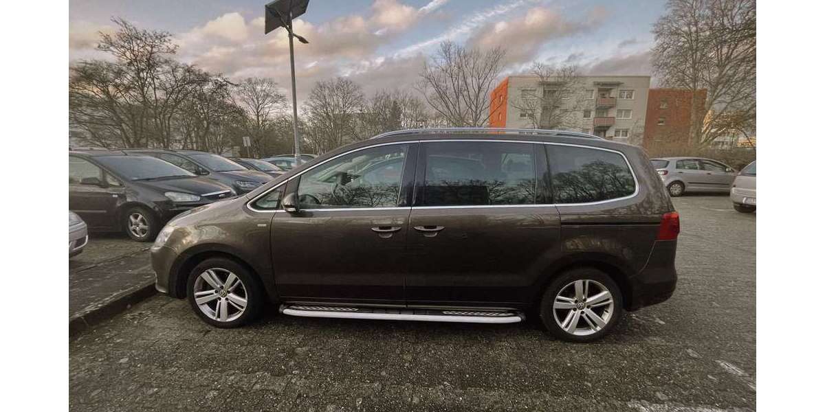 VW Sharan 295.000 km 9.000 &euro; Rüsselsheim am Main 65428