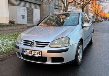 VW Golf 276.225 km 1.650 &euro; Frankfurt am Main 60326