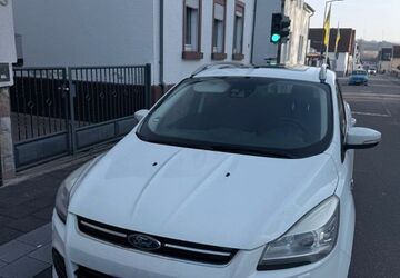 Ford Kuga 170.000 km 9.600 &euro; Muehltal 64367