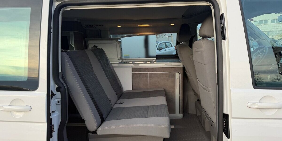 VW T6.1 California 2.0 TDI DSG Ocean/Küche/1Hd LED 82.000 km 49.999 &euro; Frankfurt 60386