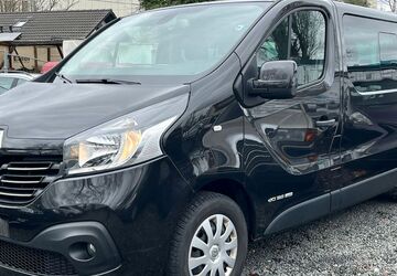 Renault Trafic 175.241 km 9.390 &euro; Frankfurt 65933