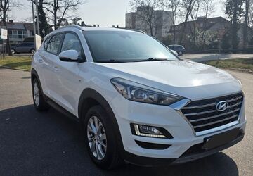Hyundai TUCSON 111.500 km 14.000 &euro; Seligenstadt 63500