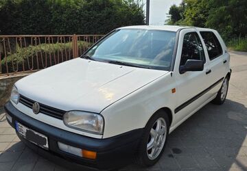 VW Golf 149.000 km 2.999 &euro; Rüsselsheim 65428