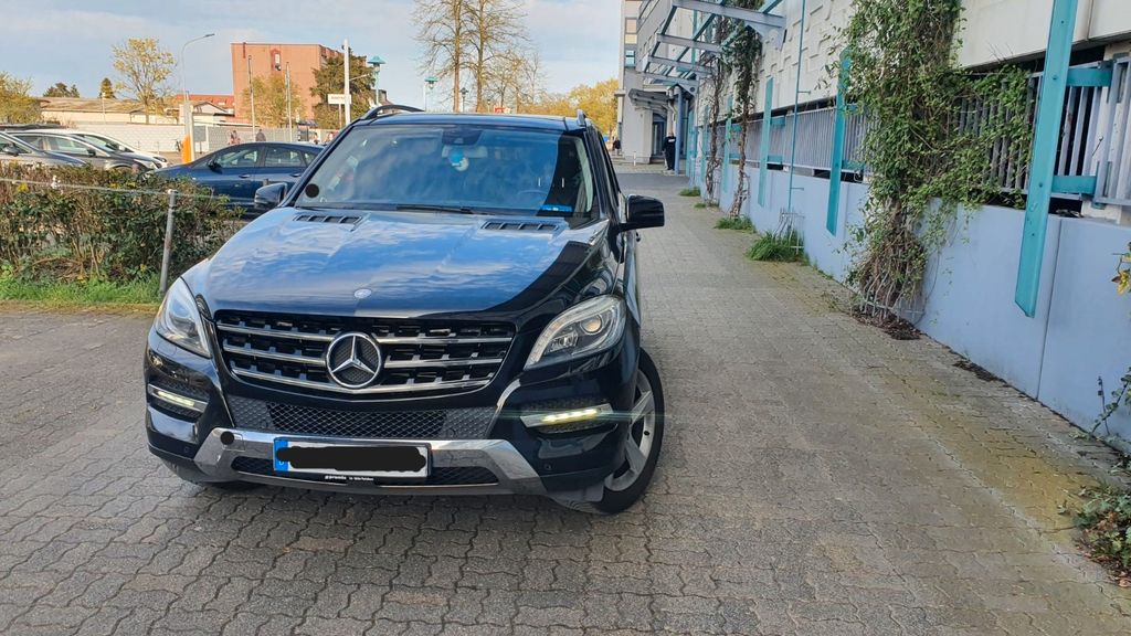 Mercedes-Benz ML 350 213.500 km 16.000 &euro; Mörfelden-walldorf 64546