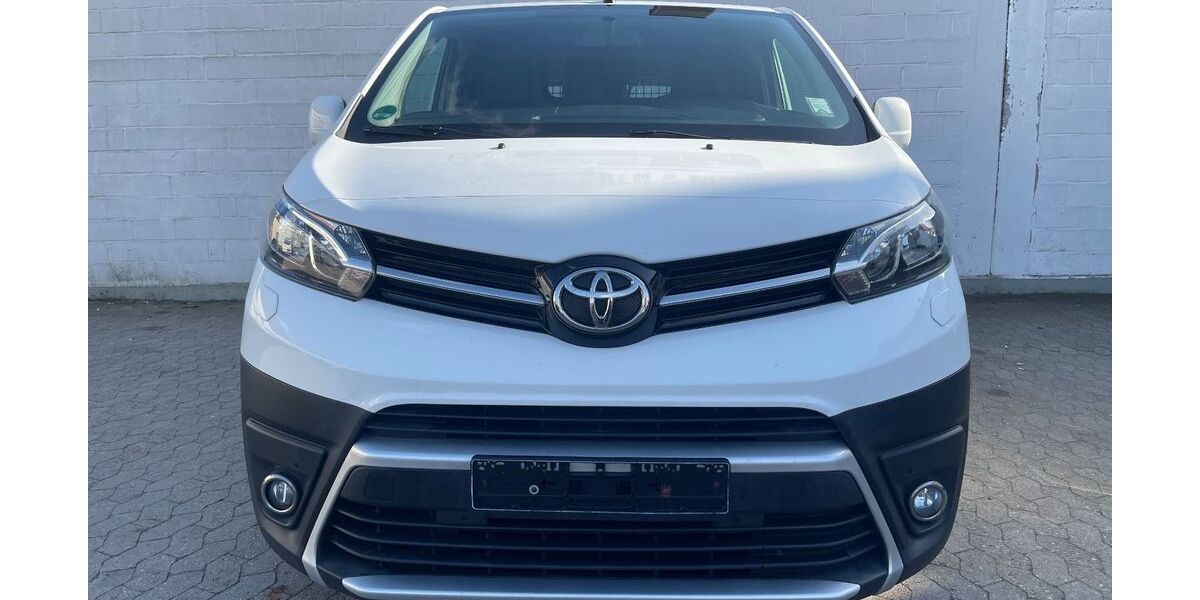 Toyota Proace (Verso) 164.000 km 9.900 &euro; Pfungstadt 64319
