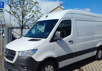 Mercedes-Benz Sprinter 171.900 km 27.350 &euro; Rüsselsheim 65428
