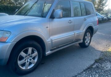 Mitsubishi Pajero 340.000 km 5.900 &euro; Frankfurt am Main 60486