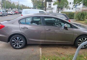 Honda Civic 180.000 km 9.300 &euro; Frankfurt am Main 60598