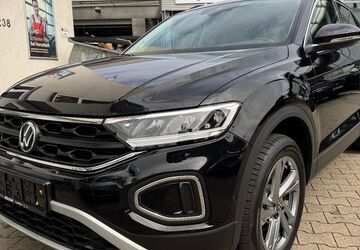 VW T-Roc 9.865 km 29.950 &euro; Frankfurt am Main 65936