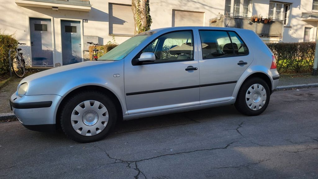 VW Golf 243.000 km 1.800 &euro; Frankfurt am Main 60385