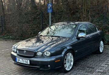 Jaguar X-Type 244.177 km 4.990 &euro; Offenbach am Main 63067