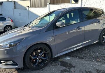 Ford Focus 98.636 km 14.500 &euro; Hofheim am Taunus 65719