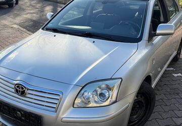 Toyota Avensis 235.200 km 2.800 &euro; Frankfurt am Main 65933