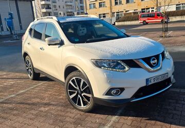Nissan X-Trail 63.462 km 14.700 &euro; Frankfurt am Main 60385