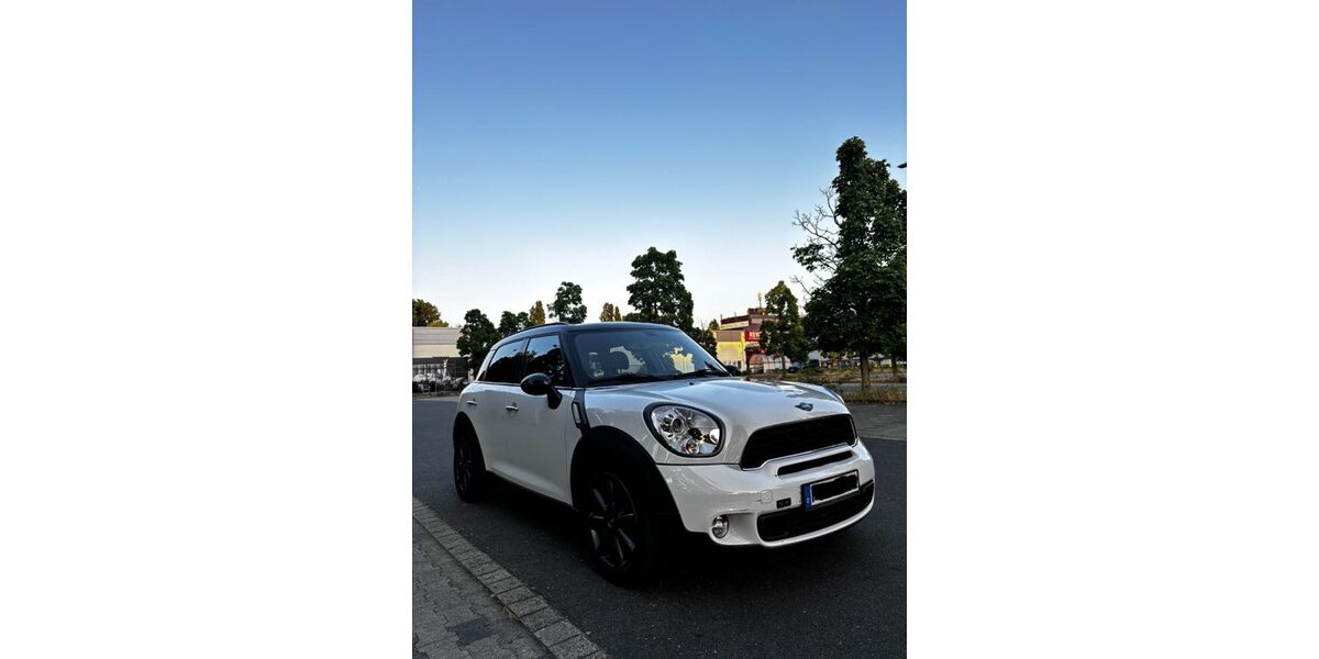 Mini Cooper SD Countryman 260.500 km 6.900 &euro; Frankfurt 60326