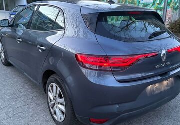 Renault Megane 204.459 km 9.996 &euro; Frankfurt am Main 60389