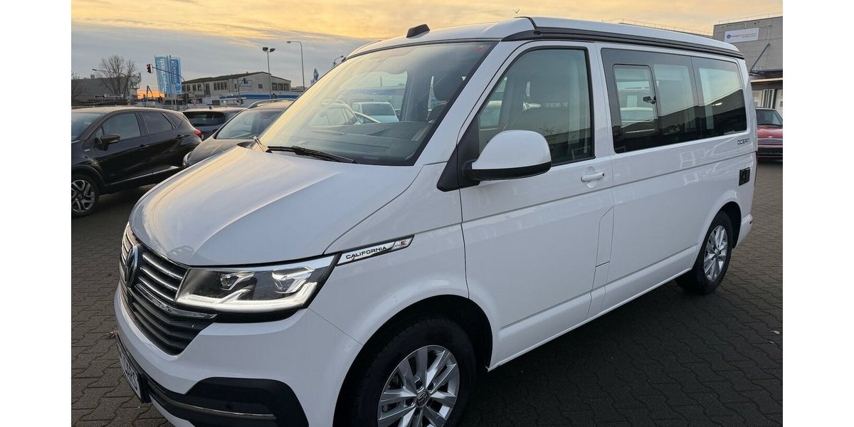 VW T6.1 California 2.0 TDI DSG Ocean/Küche/1Hd LED 82.000 km 49.999 &euro; Frankfurt 60386