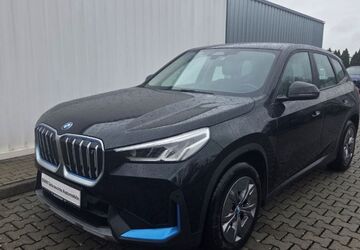 BMW iX1 14.384 km 31.977 &euro; Rödermark 63322