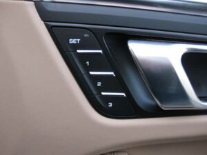 Porsche Macan PDK 1HD dt.Fzg. Top Ausst. 74.000 km 50.999 &euro; Biebesheim 64584